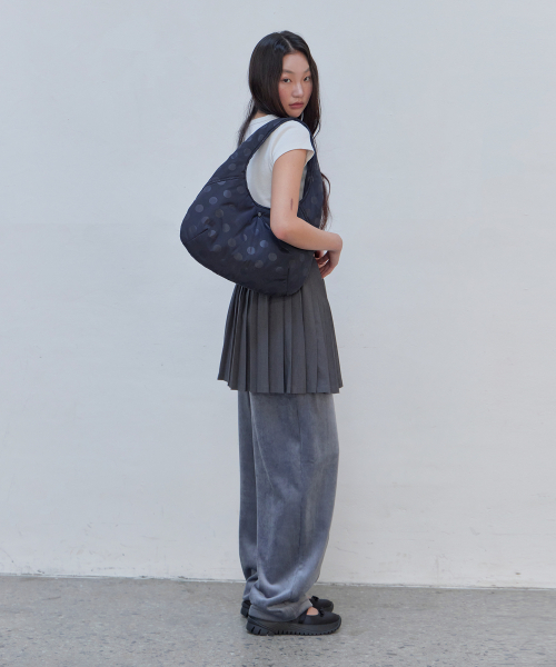 HAVEAWHALE（ハブアホエール）の「dot padding bag (NA)（ショルダーバッグ・レディース・その他・FREE）」の5枚目の写真