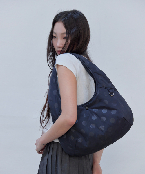 HAVEAWHALE（ハブアホエール）の「dot padding bag (NA)（ショルダーバッグ・レディース・その他・FREE）」の7枚目の写真