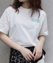 【cheriella】ワンポイントロゴ刺繍Tシャツ ONE POINT LOGO EMBROIDERY T-SHIRT