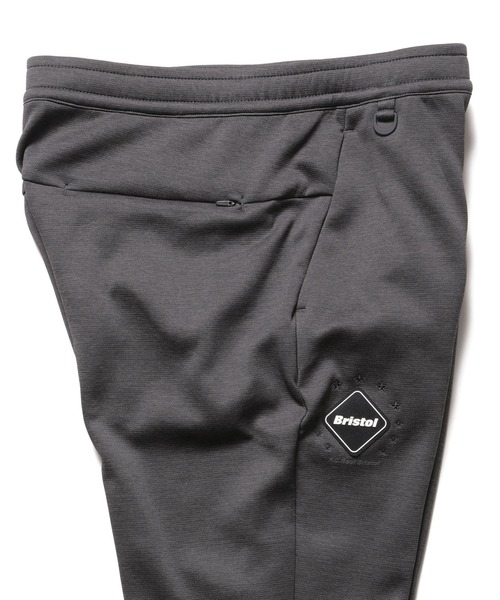 F.C.Real Bristol(エフシーレアルブリストル)の「QUARTER KNIT ESSENTIAL PANTS(その他パンツ・メンズ・チャコールグレー/ブラック・X-LARGE/SMALL/MEDIUM/LARGE/XX-LARGE)」の9枚目の写真