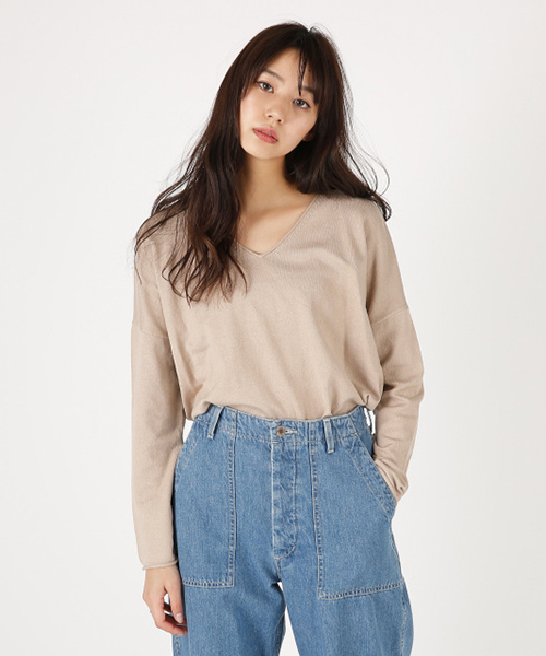 MOUSSY(マウジー)の「Loose Vneck Knit tops(ニット/セーター・レディース・ベージュ/イエロー/ブラック/オフホワイト/ピンク・FREE)」の3枚目の写真