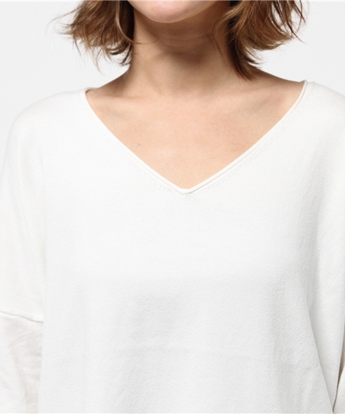 MOUSSY(マウジー)の「Loose Vneck Knit tops(ニット/セーター・レディース・ベージュ/イエロー/ブラック/オフホワイト/ピンク・FREE)」の10枚目の写真