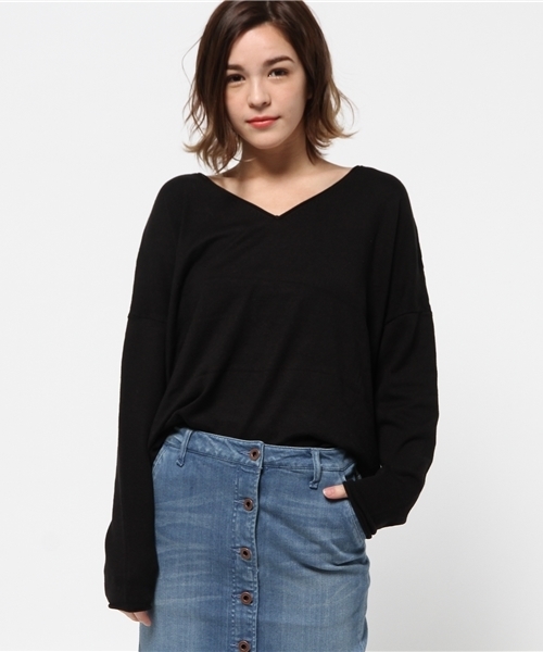 MOUSSY(マウジー)の「Loose Vneck Knit tops(ニット/セーター・レディース・ベージュ/イエロー/ブラック/オフホワイト/ピンク・FREE)」の17枚目の写真