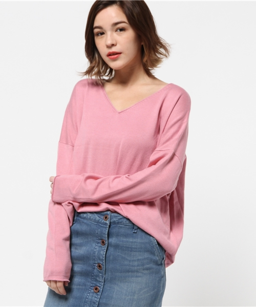 MOUSSY(マウジー)の「Loose Vneck Knit tops(ニット/セーター・レディース・ベージュ/イエロー/ブラック/オフホワイト/ピンク・FREE)」の12枚目の写真