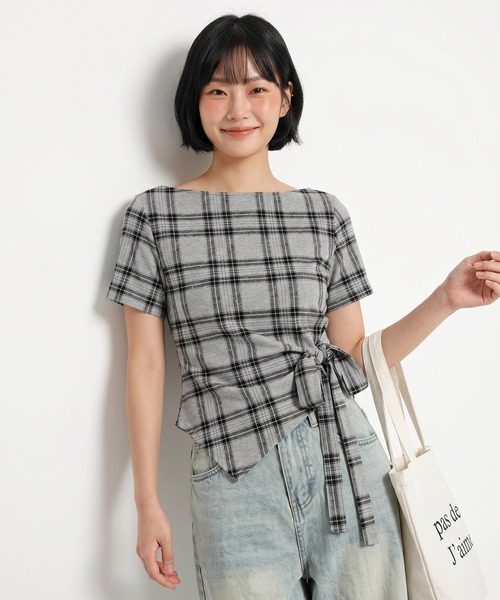 HOOK(フック)の「HOOK for girls オフショルダー アシメヘム チェックトップス (SS)(その他トップス・レディース・ベージュ/グレー・FREE)」の19枚目の写真