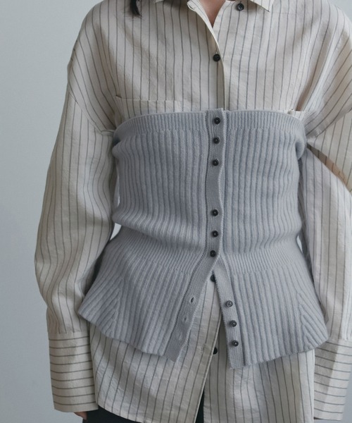 anuke(アンヌーク)の「Wool 2way Bustier(その他トップス・レディース・ブルー系その他/モカ/チャコールグレー・FREE)」の3枚目の写真