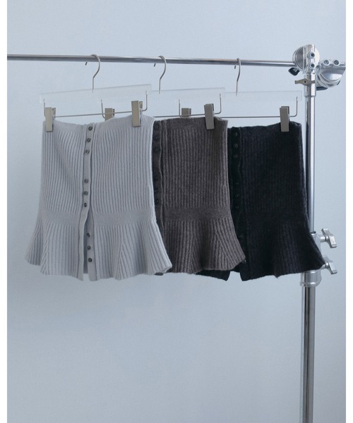 anuke(アンヌーク)の「Wool 2way Bustier(その他トップス・レディース・ブルー系その他/モカ/チャコールグレー・FREE)」の4枚目の写真