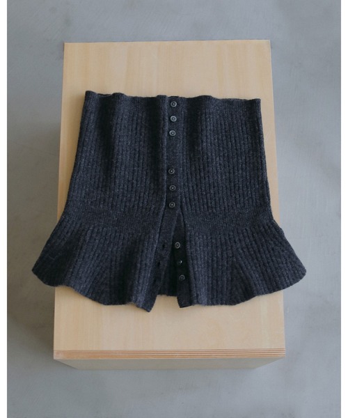 anuke(アンヌーク)の「Wool 2way Bustier(その他トップス・レディース・ブルー系その他/モカ/チャコールグレー・FREE)」の6枚目の写真