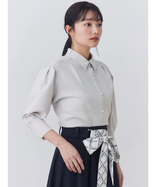 TONAL（トーナル）の「マルチセットパールタックスリーブブラウス（シャツ/ブラウス・レディース・ベージュ/グレー/ネイビー/ピンク/ブラウン・MEDIUM）」の3枚目の写真