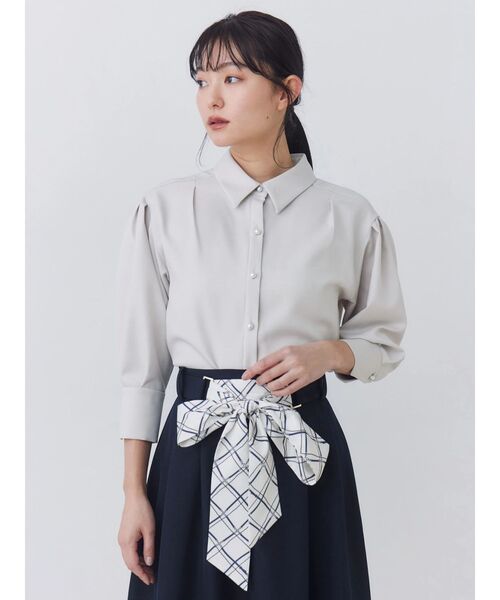TONAL(トーナル)の「マルチセットパールタックスリーブブラウス(シャツ/ブラウス・レディース・ベージュ/グレー/ネイビー/ピンク/ブラウン・MEDIUM)」の6枚目の写真