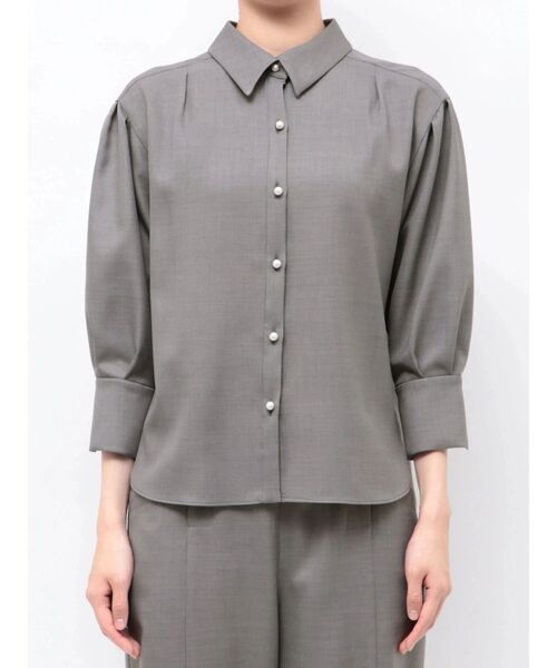 TONAL(トーナル)の「マルチセットパールタックスリーブブラウス(シャツ/ブラウス・レディース・ベージュ/グレー/ネイビー/ピンク/ブラウン・MEDIUM)」の10枚目の写真