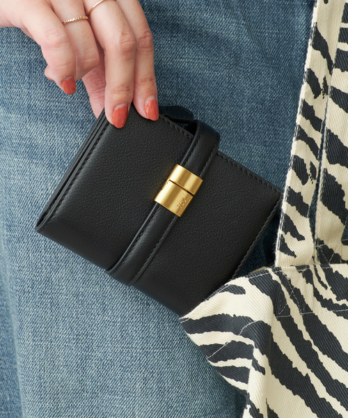 Spick & Span（スピックアンドスパン）の「《WEB限定 / 追加》TOV / トーヴ  PAON WALLET*（財布・レディース・チョコ/ブラック・FREE）」の2枚目の写真
