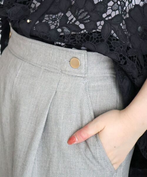 le.coeur blanc(ルクールブラン)の「【日本製】マリンタックパンツ(その他パンツ・レディース・ベージュ系その他2/ネイビー/ブラウン系その他2・36/38)」の10枚目の写真