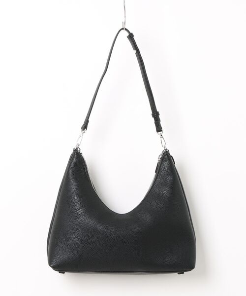 Calvin Klein（カルバン・クライン）の「【Calvin Klein】EMBLEM HW PEBBLE SHOULDER BAG LV04F3495G-UB1（ショルダーバッグ・レディース・ブラック・FREE）」の2枚目の写真