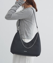 Calvin Klein | 【Calvin Klein】EMBLEM HW PEBBLE SHOULDER BAG LV04F3495G-UB1(ショルダーバッグ)
