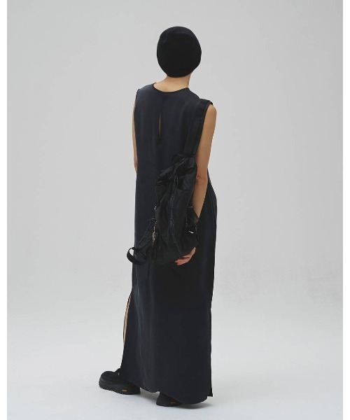 TODAYFUL(トゥデイフル)の「Silky Pencil Dress 12610319(ワンピース・レディース・ブラック/オフホワイト・36/38)」の9枚目の写真