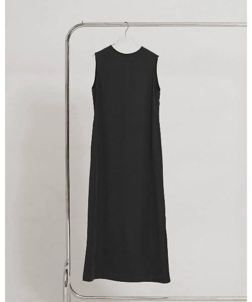 TODAYFUL(トゥデイフル)の「Silky Pencil Dress 12610319(ワンピース・レディース・ブラック/オフホワイト・36/38)」の11枚目の写真