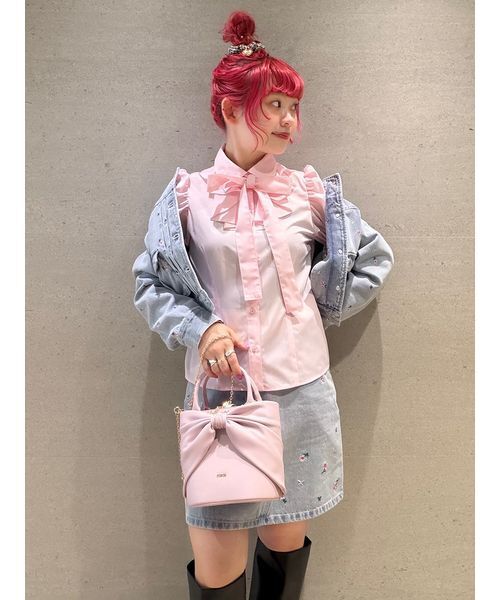 FURFUR（ファーファー）の「ボウタイフリルブラウス（シャツ/ブラウス・レディース・ブルー/ブラック/ライトピンク・F）」の16枚目の写真