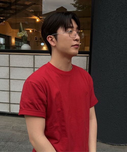 DECOROSO（デコローゾ）の「男女共用エッセンシャルレギュラーフィットロゴ刺繍半袖Tシャツ[ディープレッド]（Tシャツ/カットソー・メンズ・その他・X-SMALL/SMALL/MEDIUM/LARGE/X-LARGE）」の14枚目の写真