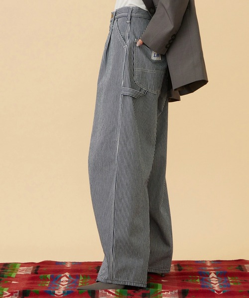 Lee(リー)の「ARCH PAINTER/アーチペインターデニムパンツ DUNGAREES【セットアップ対応】(デニムパンツ・レディース・ストライプ/ダークインディゴブルー/インディゴブルー・X-SMALL/MEDIUM/SMALL)」の21枚目の写真