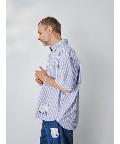 THE TOKYO(ザトウキョウ)の「【in・stru(men-tal)./インストールメンタル】I17SH122 COTTON HIGH DENSITY STRIPE SS SHIRTS /Maison MIHARAYASUHIRO/メゾンミハラヤスヒロ(シャツ/ブラウス・メンズ・ライトブルー/ホワイト・44/46)」の10枚目の写真