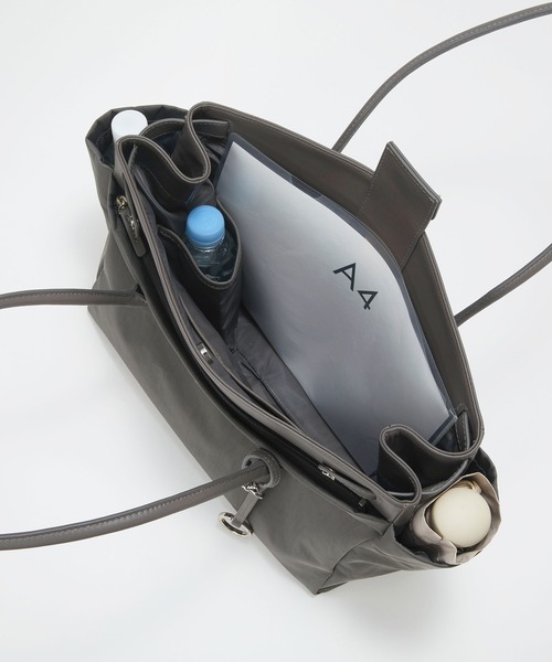 Breath TOPKAPI(ブレストプカピ)の「【Breath TOPKAPI】NEST ネスト リンクルナイロン A4 トートバッグ / 肩掛け / 撥水(トートバッグ・レディース・ブラック/グレー・FREE)」の6枚目の写真