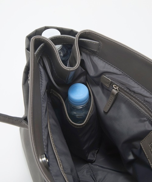 Breath TOPKAPI(ブレストプカピ)の「【Breath TOPKAPI】NEST ネスト リンクルナイロン A4 トートバッグ / 肩掛け / 撥水(トートバッグ・レディース・ブラック/グレー・FREE)」の5枚目の写真