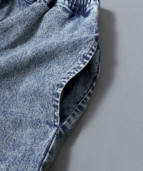ANPAS(アンパス)の「Chemical-Washed Denim Chef Pants / ケミカルウォッシュデニム シェフパンツ ワイドテーパードパンツ ウエストゴム 前閉じ メンズ レディース ユニセックス ボトムス イージーパンツ 綿 コットン(デニムパンツ・メンズ・ブルー/ブラック・M/L/XL)」の13枚目の写真