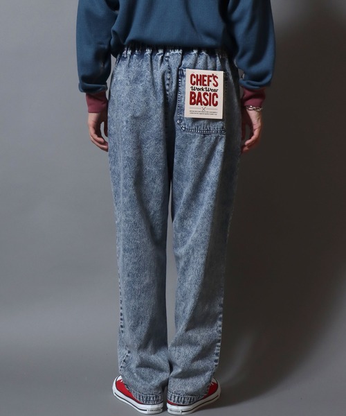 ANPAS(アンパス)の「Chemical-Washed Denim Chef Pants / ケミカルウォッシュデニム シェフパンツ ワイドテーパードパンツ ウエストゴム 前閉じ メンズ レディース ユニセックス ボトムス イージーパンツ 綿 コットン(デニムパンツ・メンズ・ブルー/ブラック・M/L/XL)」の21枚目の写真