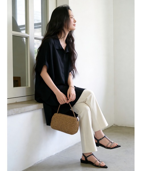 Sew loop(ソーループ)の「ルーズフィットスキッパーカラーチュニックトップ(シャツ/ブラウス・レディース・ホワイト/グレー/ブラック・FREE)」の13枚目の写真