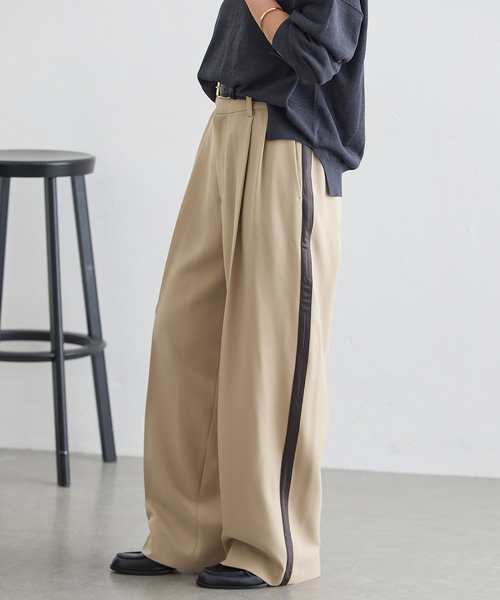 journal standard L'essage（ジャーナルスタンダードレサージュ）の「ツイルラインパンツ（その他パンツ・レディース・ベージュ/ネイビー・36/38）」の5枚目の写真