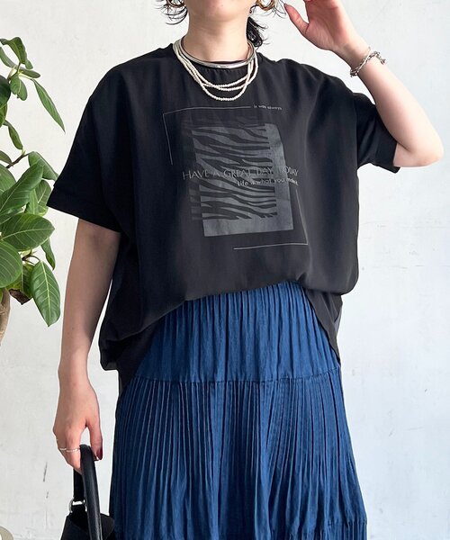 un dix cors(アンディコール)の「バイカラーレイヤードプルオーバー(Tシャツ/カットソー・レディース・モカ/ブラック/オフホワイト・FREE)」の2枚目の写真