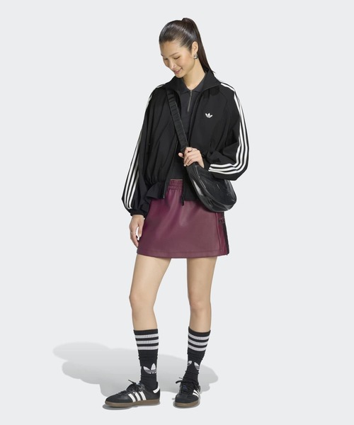 adidas(アディダス)の「ブラウジー オーバーサイズ トラックトップ / ジャージ / トラックジャケット / アディダスオリジナルス adidas Originals / トラックジャケット / アディダスオリジナルス adidas Originals(ジャージ・レディース・ブラック・X-LARGE/SMALL/MEDIUM/LARGE/3XL/XX-LARGE/X-SMALL)」の2枚目の写真