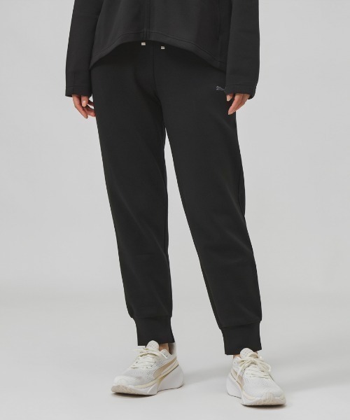 PUMA(プーマ)の「プーマ PUMA ESS ELEVATED MX PT CL DK(スウェットパンツ・レディース・ブラック/ライトグレー・S/M/L/XL)」の2枚目の写真