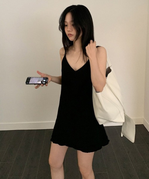 Girly Doll(ガーリードール)の「ニットキャミソールミニ丈ワンピース(ワンピース・レディース・ブラック/グレー/ホワイト・FREE)」の4枚目の写真