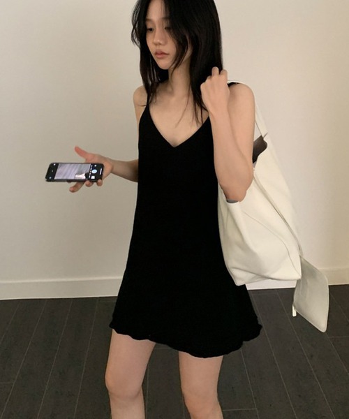 Girly Doll(ガーリードール)の「ニットキャミソールミニ丈ワンピース(ワンピース・レディース・ブラック/グレー/ホワイト・FREE)」の11枚目の写真