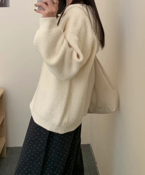 FLINEA(フリネア)の「フード付きニットカーディガン(カーディガン/ボレロ・レディース・オフホワイト/ピンク/ブルー/グレー・FREE)」の8枚目の写真