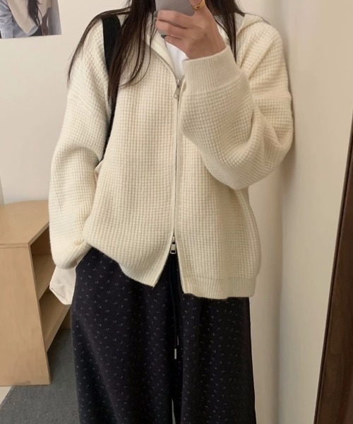 FLINEA(フリネア)の「フード付きニットカーディガン(カーディガン/ボレロ・レディース・オフホワイト/ピンク/ブルー/グレー・FREE)」の7枚目の写真