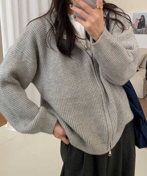 FLINEA(フリネア)の「フード付きニットカーディガン(カーディガン/ボレロ・レディース・オフホワイト/ピンク/ブルー/グレー・FREE)」の13枚目の写真
