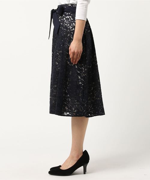 12Twelve Agenda（トゥエルブ　アジェンダ）の「レース×ストライプフレアスカート（スカート・レディース・ベージュ/ネイビー/イエロー・M）」の5枚目の写真