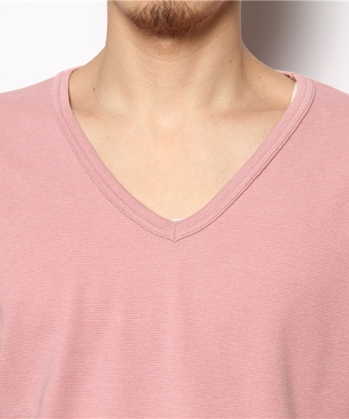 AZUL by moussy（アズールバイマウジー）の「タックフライス長袖VネックT（Tシャツ/カットソー・メンズ・ブラック/ホワイト/トップグレー/ピンク系その他・LARGE/X-LARGE/SMALL/MEDIUM）」の8枚目の写真