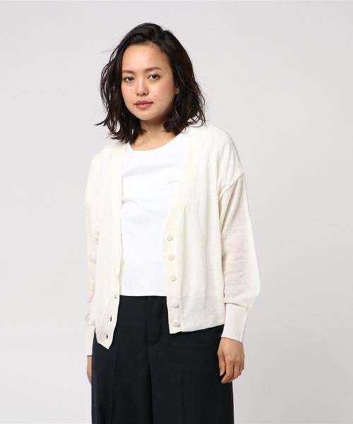 earth music&ecology(アースミュージックアンドエコロジー)の「Vネックニットカーディガン(カーディガン/ボレロ・レディース・ブラック/イエロー/ラベンダー/アイボリー・FREE)」の2枚目の写真