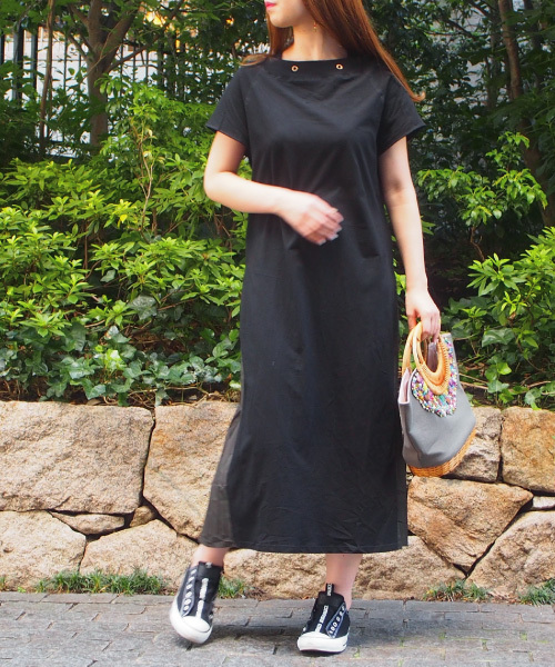 INTERPLANET（インタープラネット）の「ＢＡＣＫプリーツ裏毛半袖ワンピース（ワンピース・レディース・ブラック/グレー/モカ・FREE）」の2枚目の写真