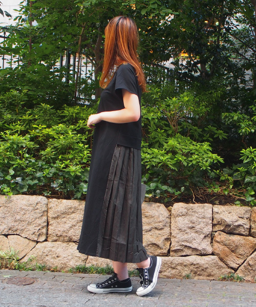 INTERPLANET（インタープラネット）の「ＢＡＣＫプリーツ裏毛半袖ワンピース（ワンピース・レディース・ブラック/グレー/モカ・FREE）」の11枚目の写真