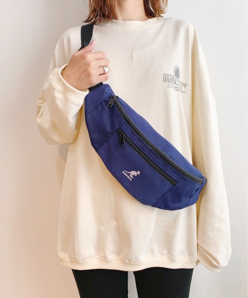 KANGOL(カンゴール)の「【KANGOL/カンゴール】別注 ワンポイント 刺繍 ボディバッグ(ボディバッグ/ウエストポーチ)」|ネイビー
