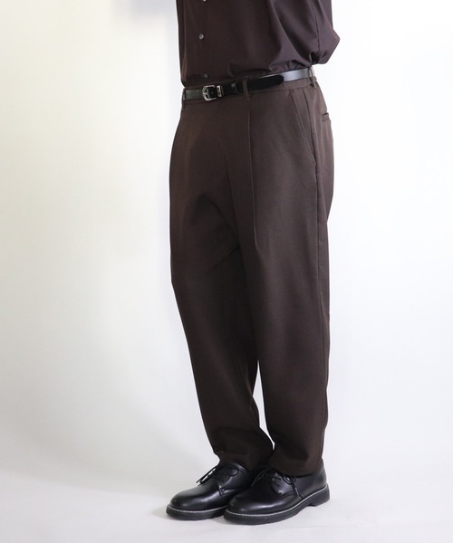 Confirm（コンファーム）の「Confirm / コンファーム テーパードアンクルパンツ（その他パンツ・メンズ・ブラック/ブラウン/グレー・M/L）」の3枚目の写真