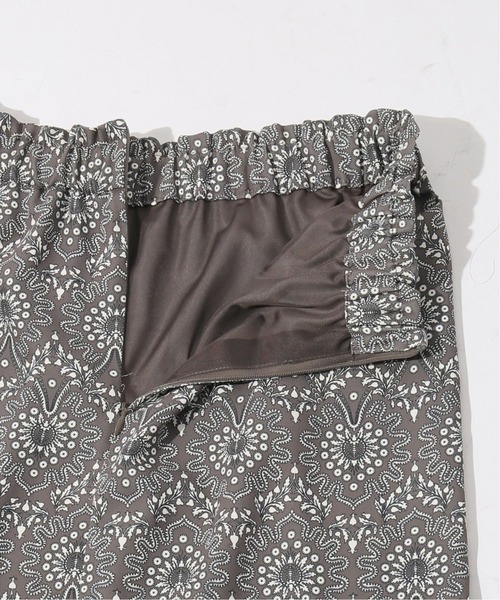 B.C STOCK（ベーセーストック）の「ダマスク柄ストレートスカート（スカート・レディース・ブラウン/ブルー系その他・FREE）」の12枚目の写真