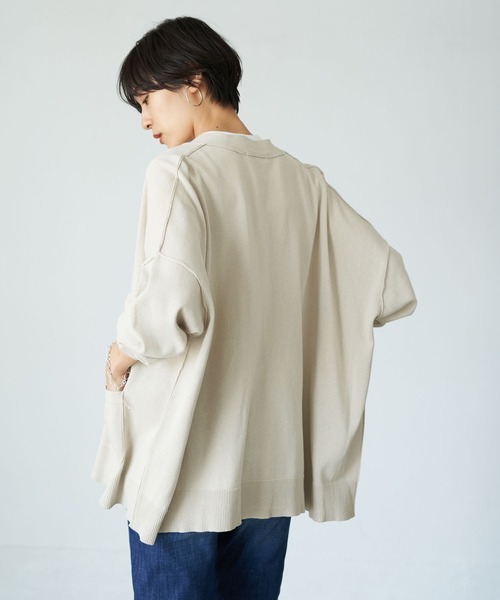 AMERICAN HOLIC（アメリカンホリック）の「Vネックポケット付きニットカーディガン　＊●（カーディガン/ボレロ・レディース・アイボリー/チャコールグレー/ブラウン/ブルー/キャメル・FREE）」の16枚目の写真