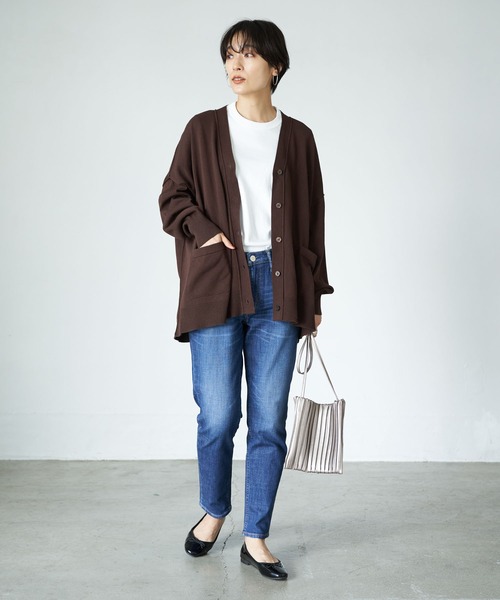 AMERICAN HOLIC（アメリカンホリック）の「Vネックポケット付きニットカーディガン　＊●（カーディガン/ボレロ・レディース・アイボリー/チャコールグレー/ブラウン/ブルー/キャメル・FREE）」の13枚目の写真