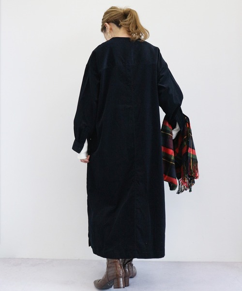 AMERICAN HOLIC(アメリカンホリック)の「ノーカラーコールテンシャツワンピース *●(ワンピース・レディース・ベージュ/ネイビー/ブラウン/キャメル・FREE)」の11枚目の写真